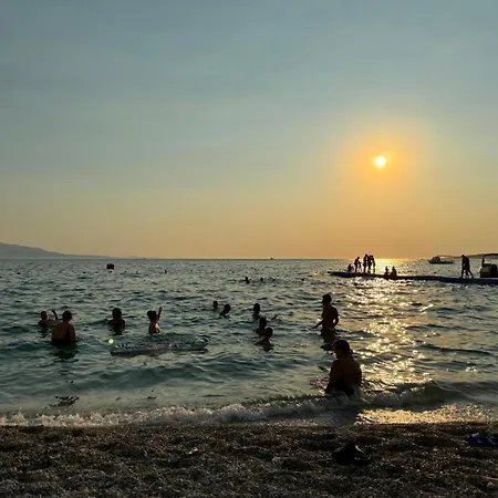 Oli Golden Sarande